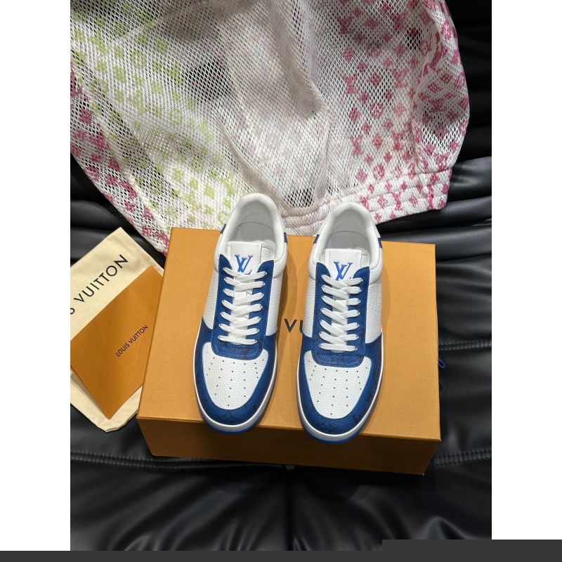 l**is V*t*n sneakers